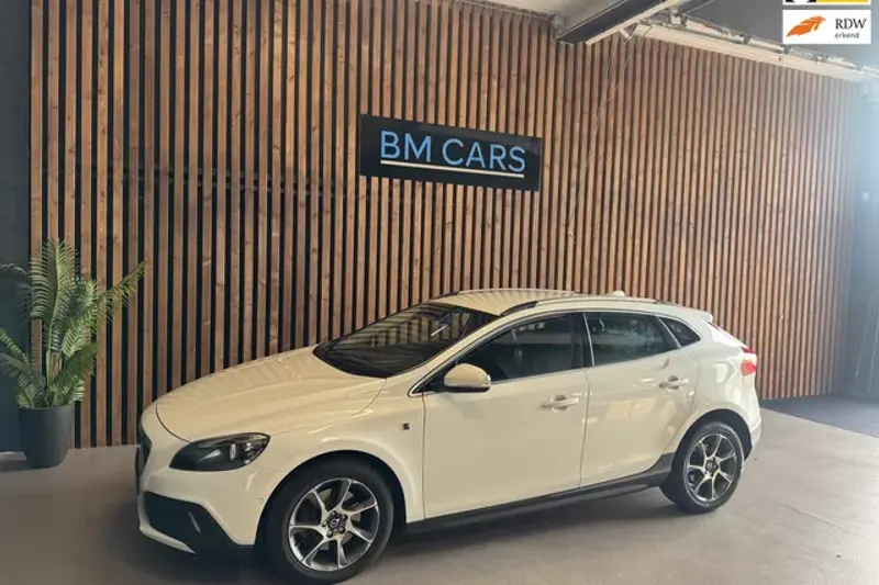 Volvo V40 (2016)