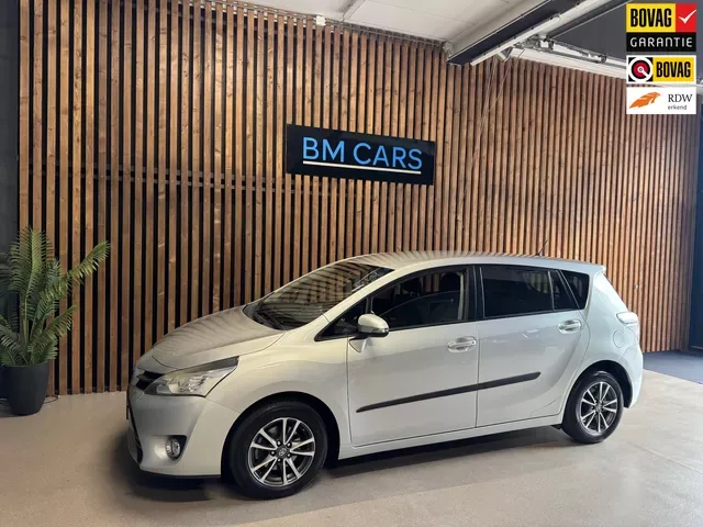 Toyota Verso (2014) — foto 1