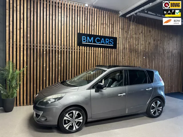 Renault Scénic (2011) — foto 1