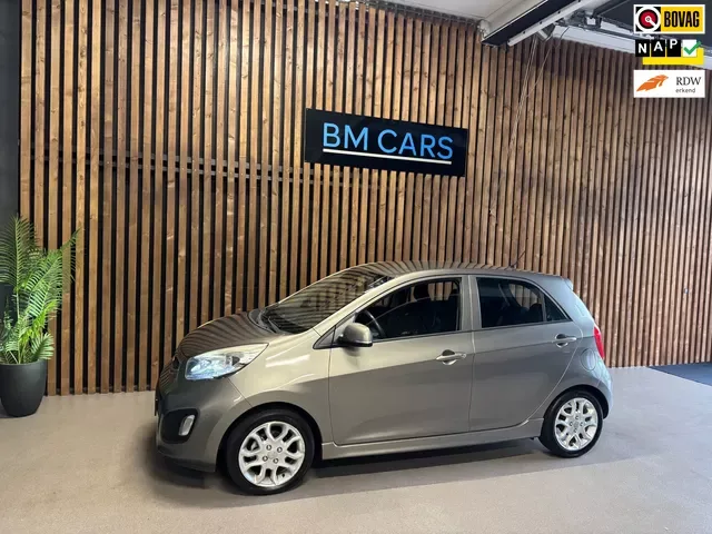 Kia Picanto (2011) — foto 1