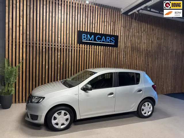 Dacia Sandero (2016) — foto 1