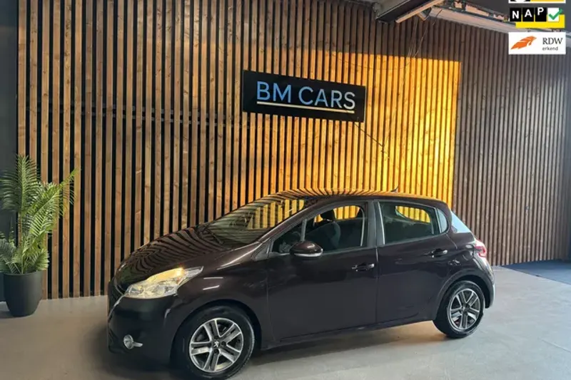 Peugeot 208 (2013)
