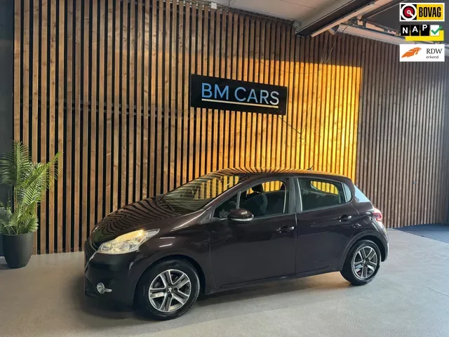 Peugeot 208 (2013) — foto 1