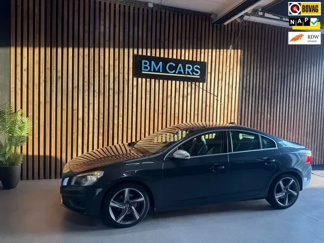 Volvo S60 (2012) — foto 1