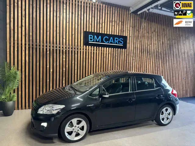 Toyota Auris (2010) — foto 1