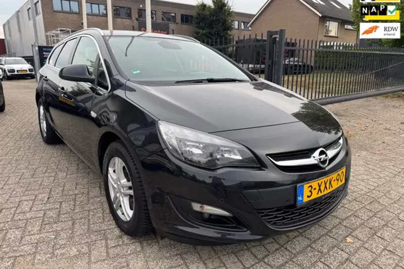 Opel Astra (2014)