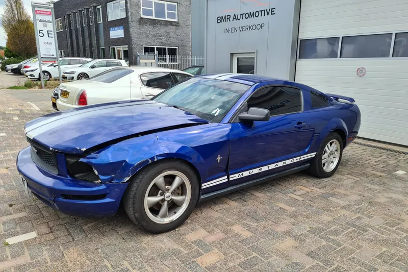 Ford Mustang (2005)