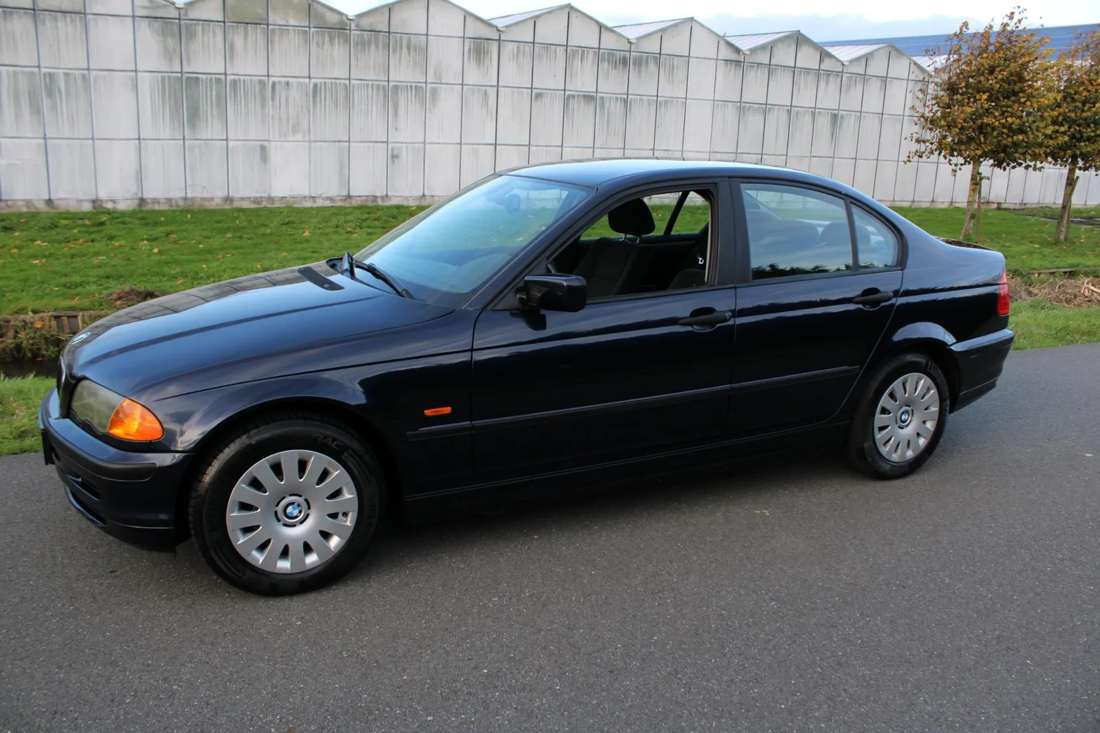 BMW 3-Serie (2001) — foto 1