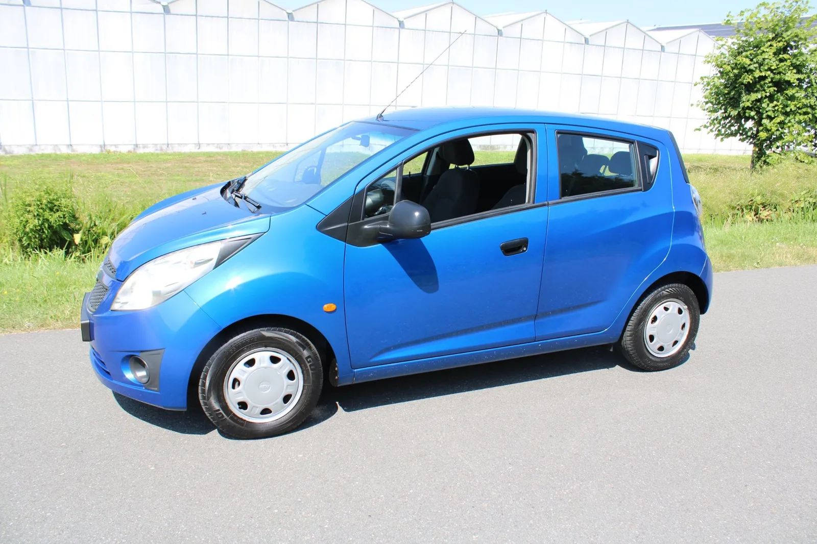 Chevrolet Spark (2010) — foto 1