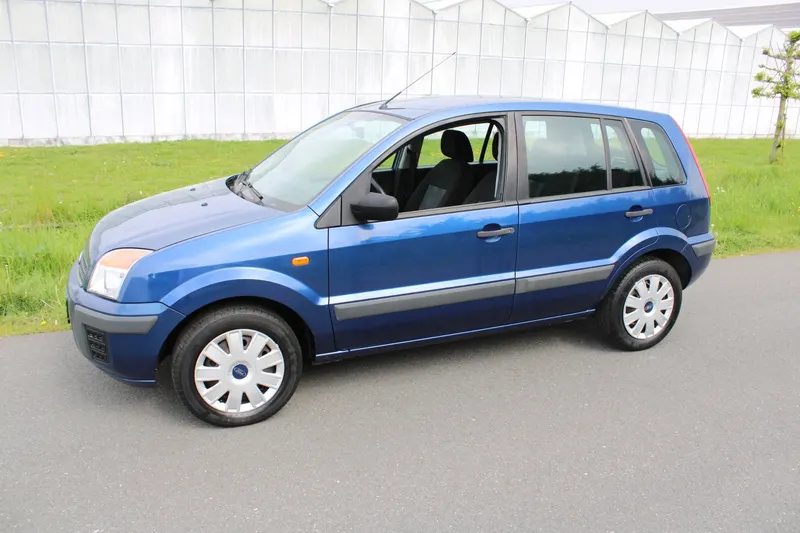 Ford Fusion (2008)