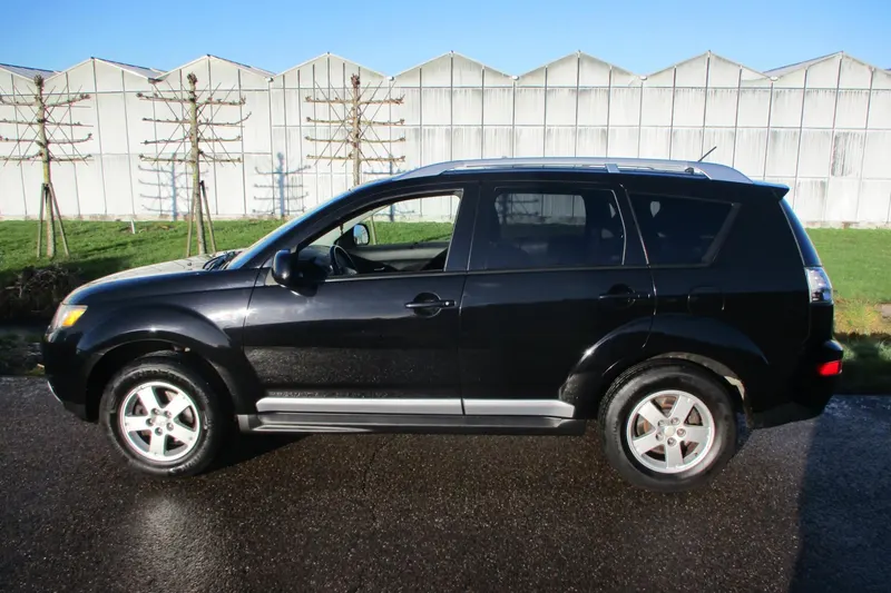 Mitsubishi Outlander (2010)