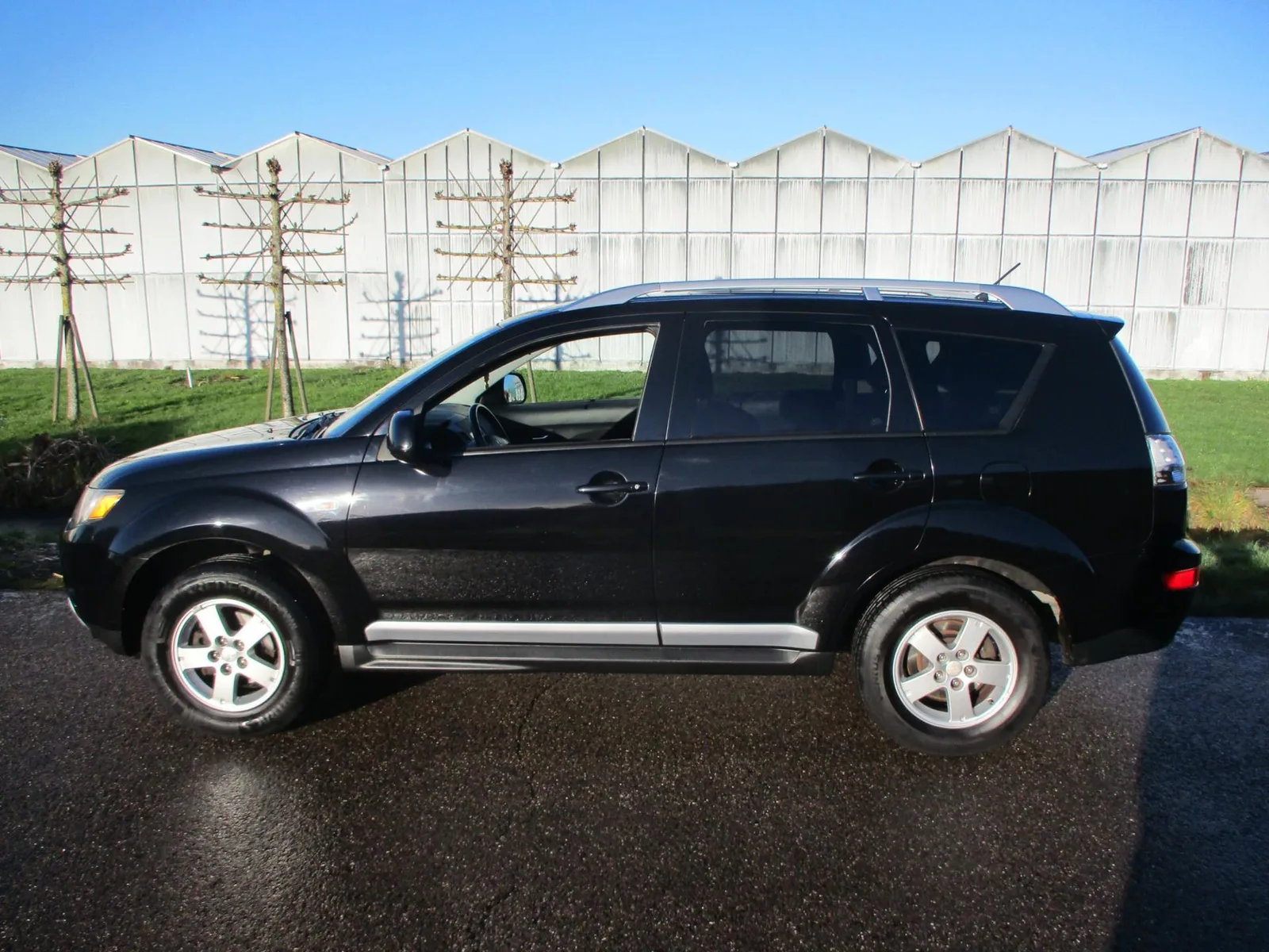 Mitsubishi Outlander (2010) — foto 1