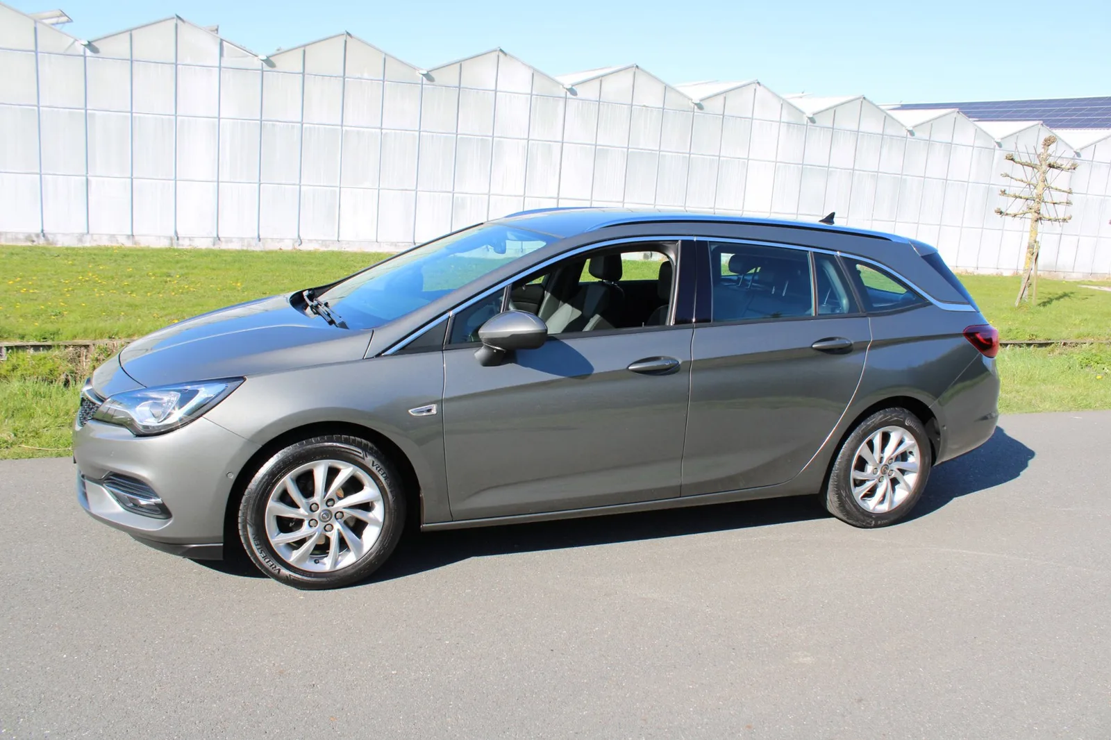 Opel Astra Sports Tourer (2020) — foto 1