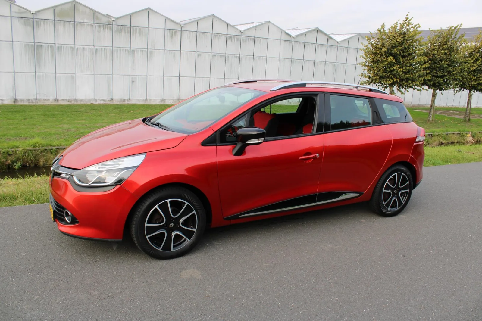 Renault Clio (2015) — foto 1