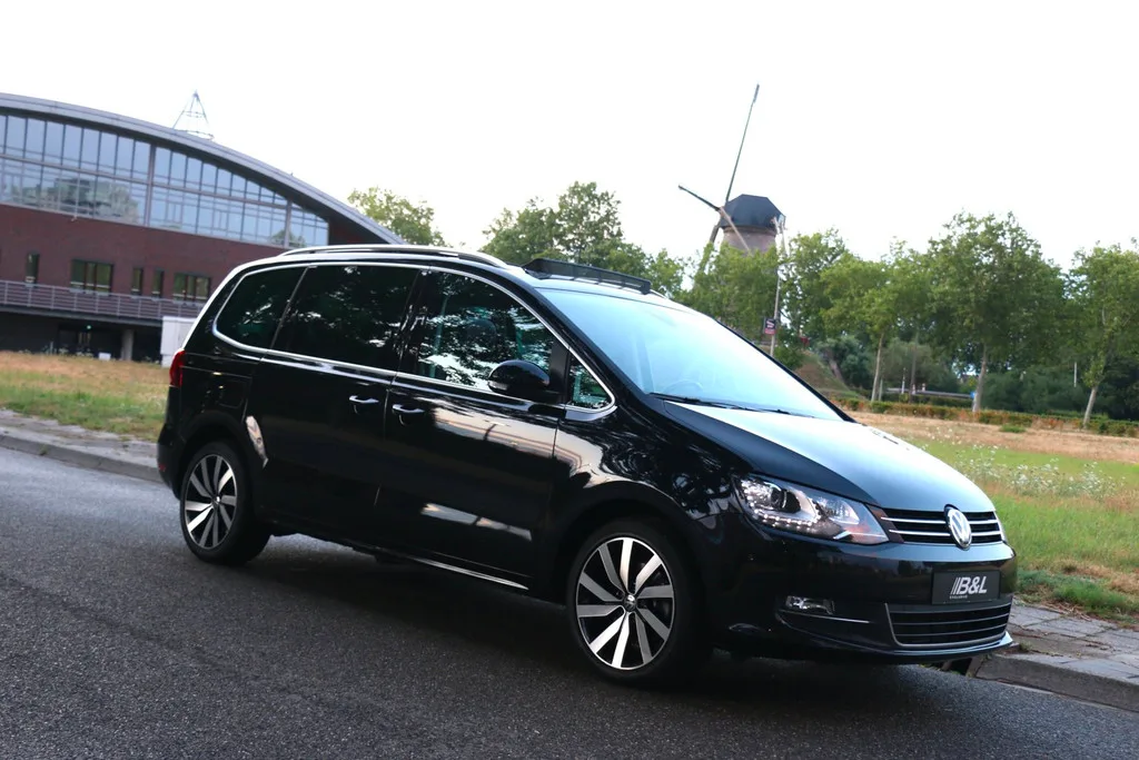 Volkswagen Sharan (2021) — foto 1