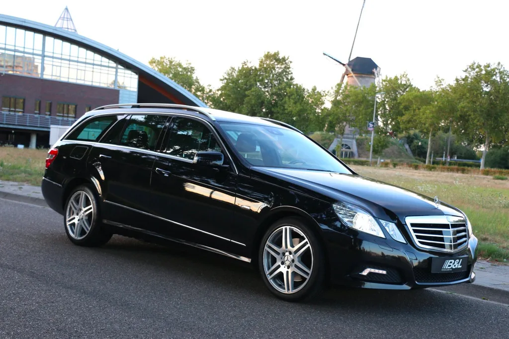 Mercedes-Benz E-Klasse (2010) — foto 1