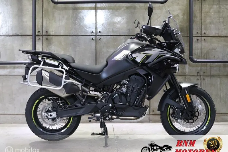 CFMoto 800 MT (2025)