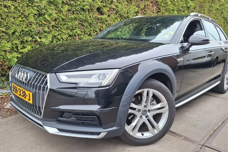 Audi A4 Allroad (2017)