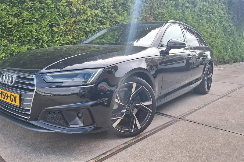 Audi A4 (2019)