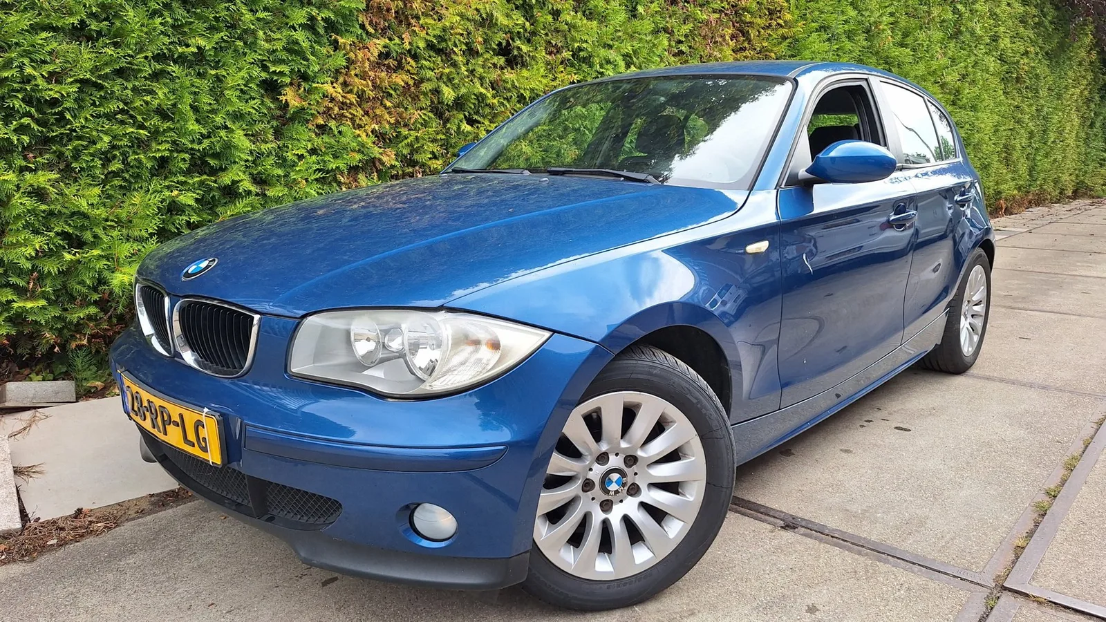 BMW 1-Serie (2005) — foto 1
