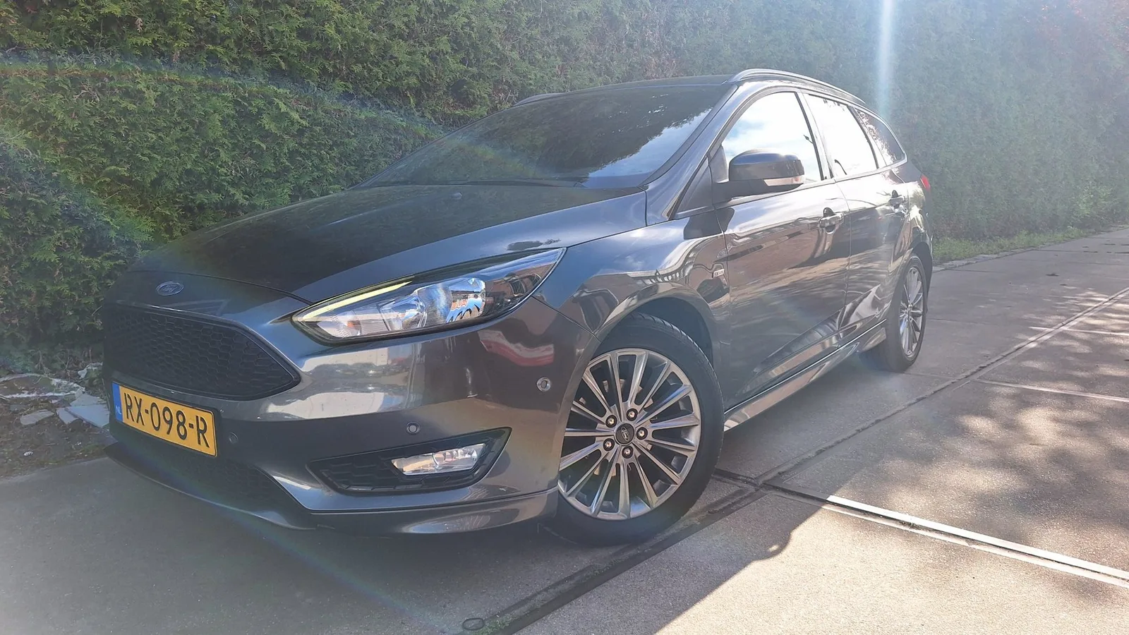 Ford Focus (2018) — foto 1