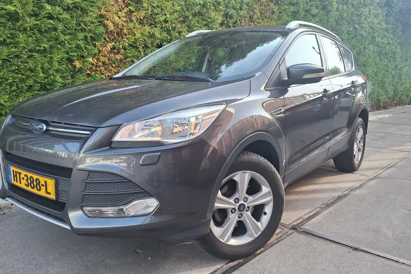 Ford Kuga (2016)
