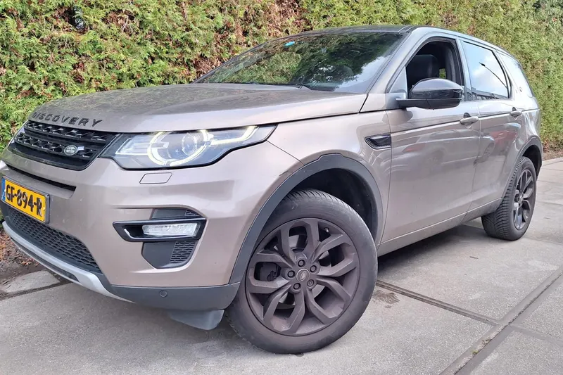 Land Rover Discovery Sport (2015)