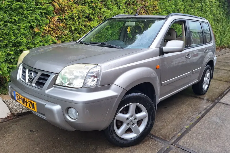 Nissan X-Trail (2003)