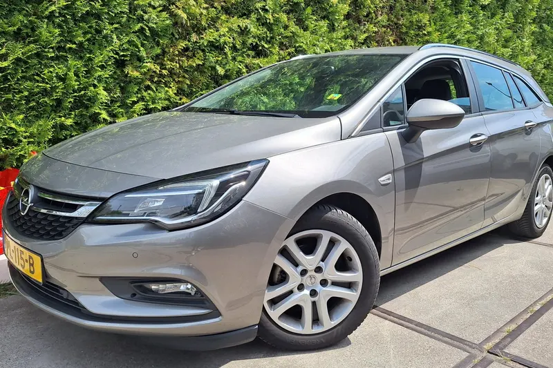 Opel Astra Sports Tourer (2017)