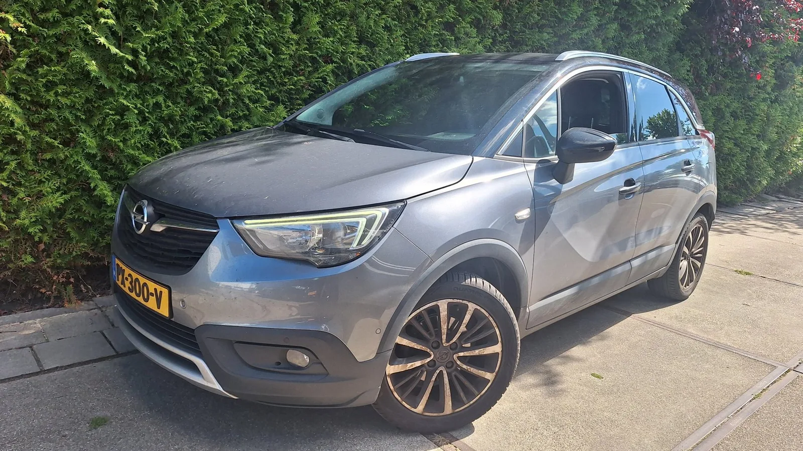 Opel Crossland X (2017) — foto 1