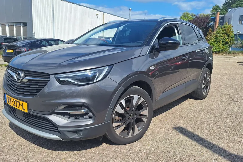 Opel Grandland X (2018)