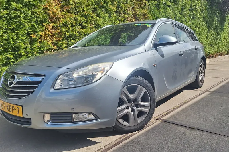 Opel Insignia Sports Tourer (2012)