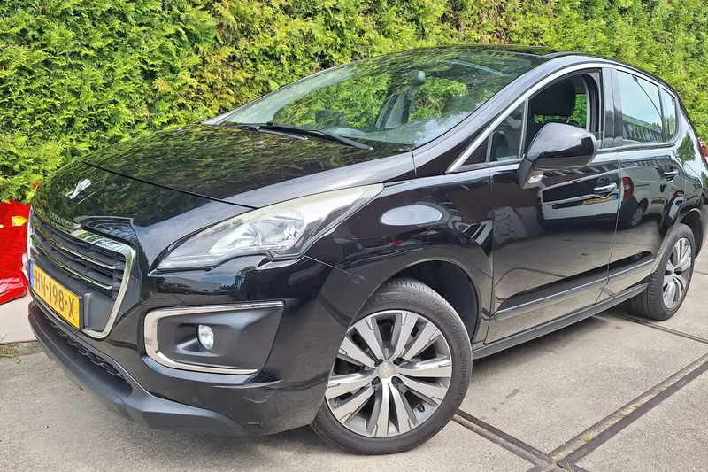 Peugeot 3008 (2015)