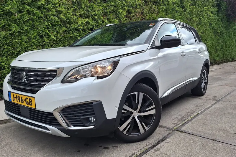 Peugeot 5008 (2017)