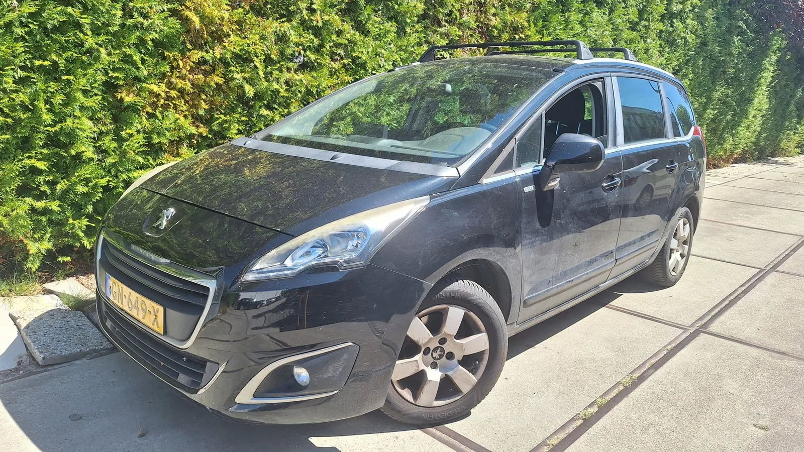 Peugeot 5008 (2015) — foto 1