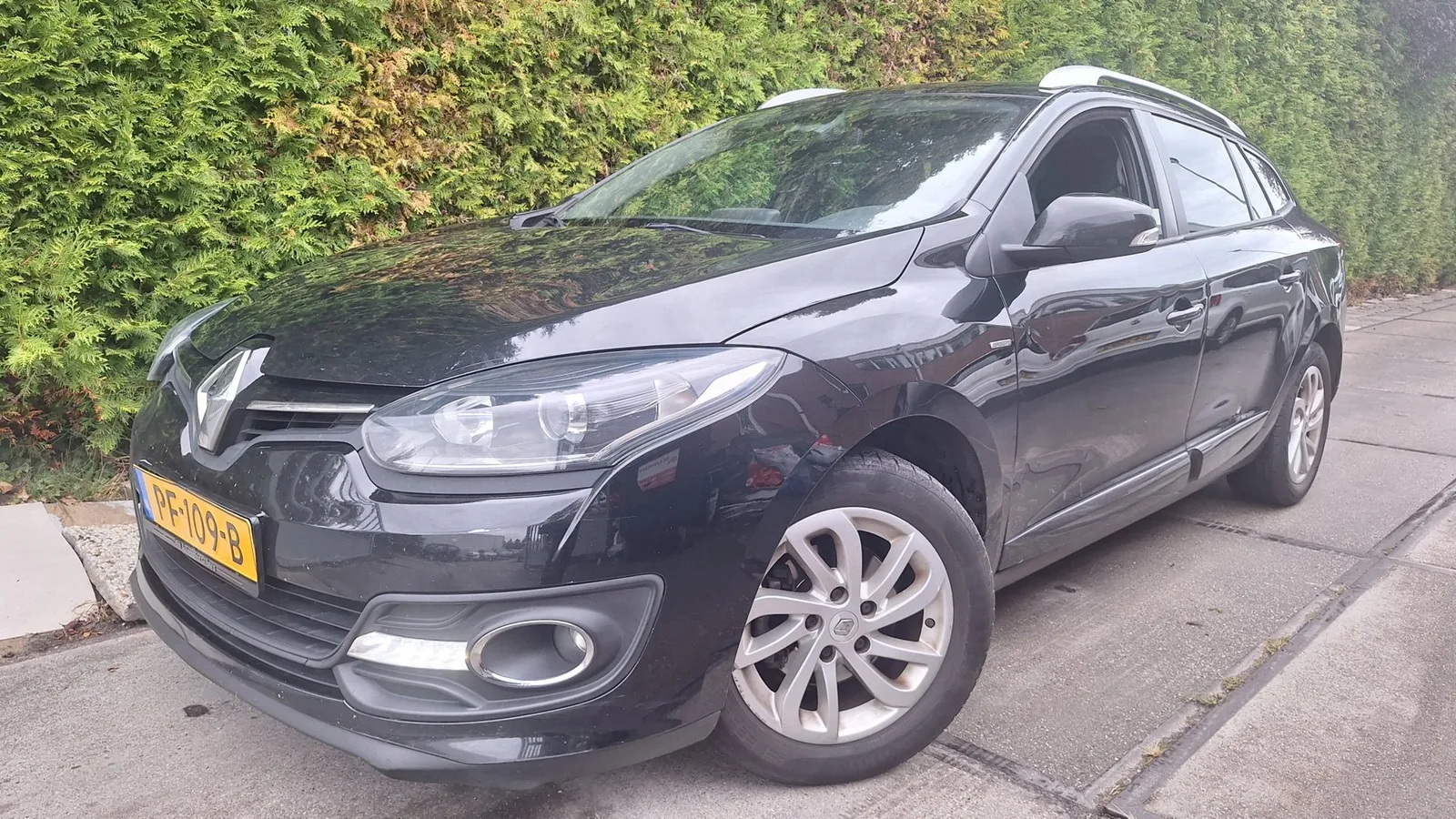 Renault Mégane (2016) — foto 1