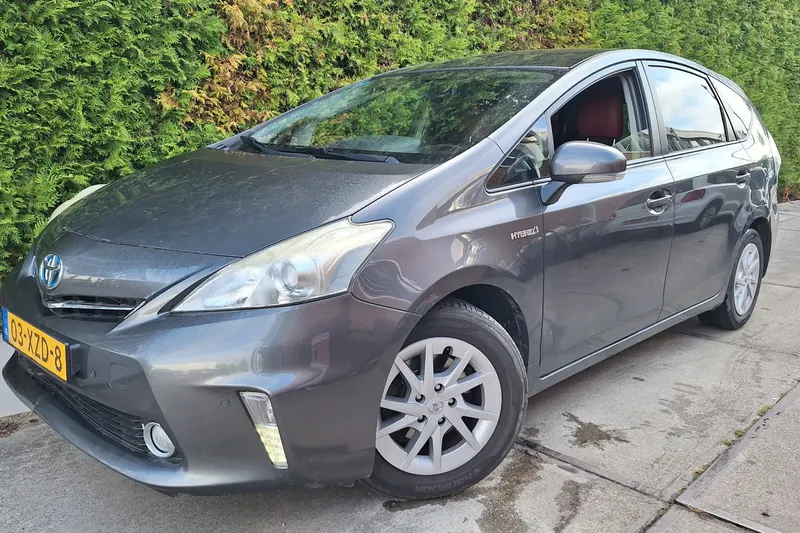 Toyota Prius (2012)