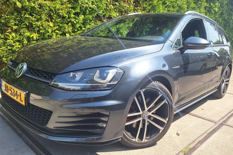 Volkswagen Golf (2016)