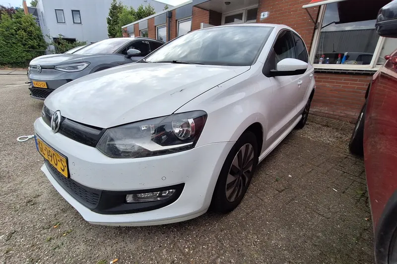 Volkswagen Polo (2015)
