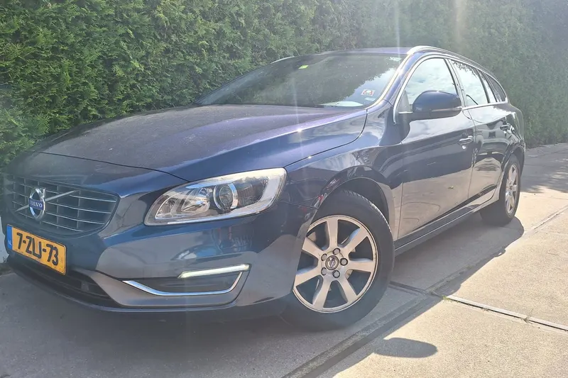 Volvo V60 (2015)