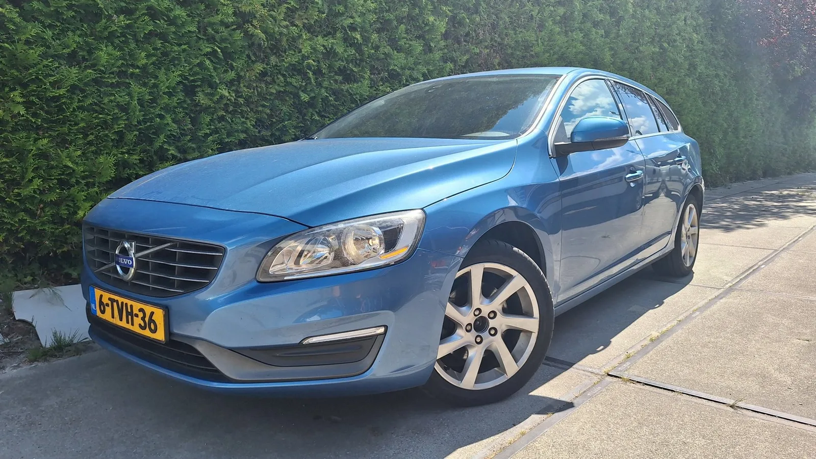 Volvo V60 (2014) — foto 1