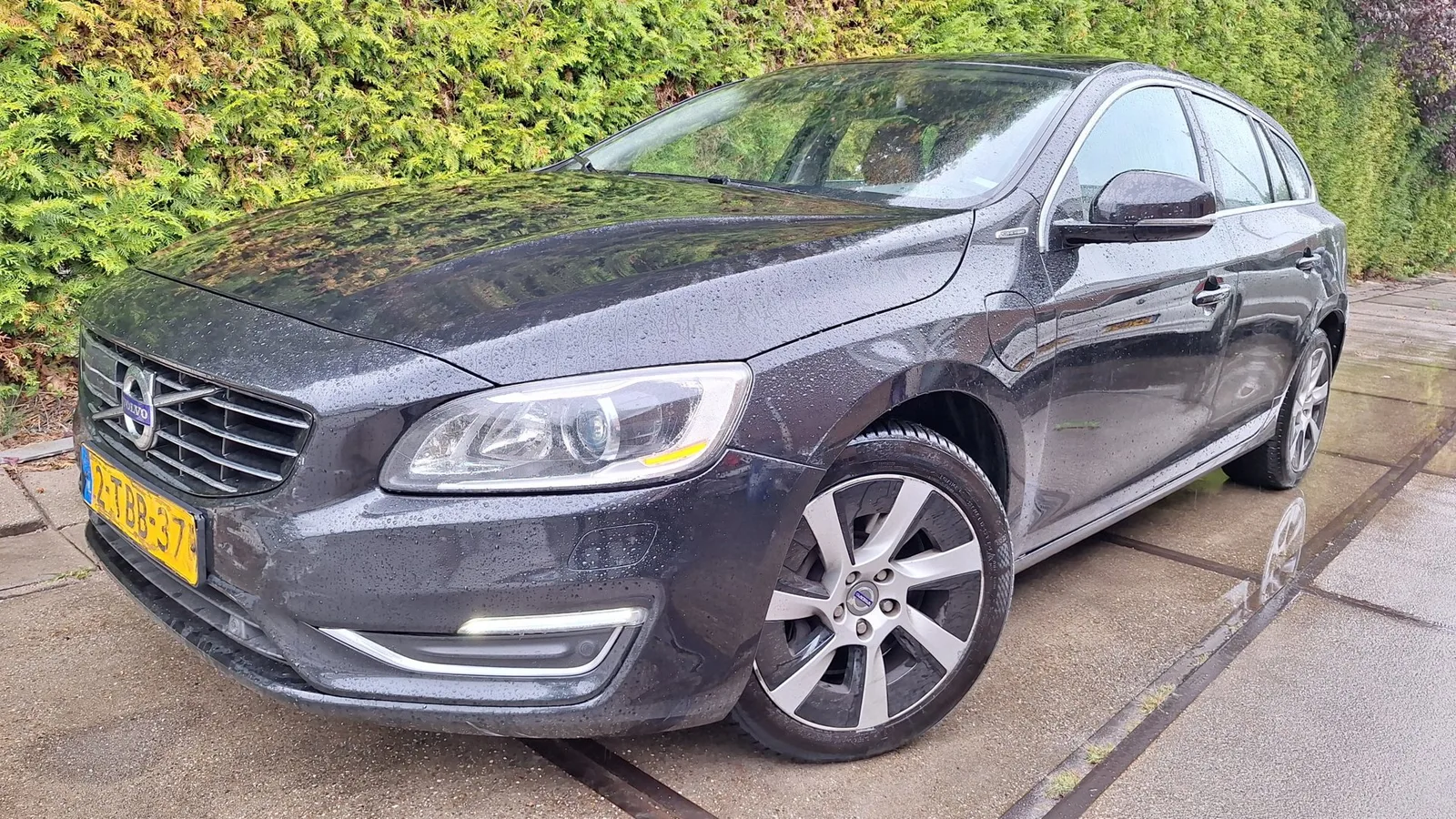 Volvo V60 (2013) — foto 1