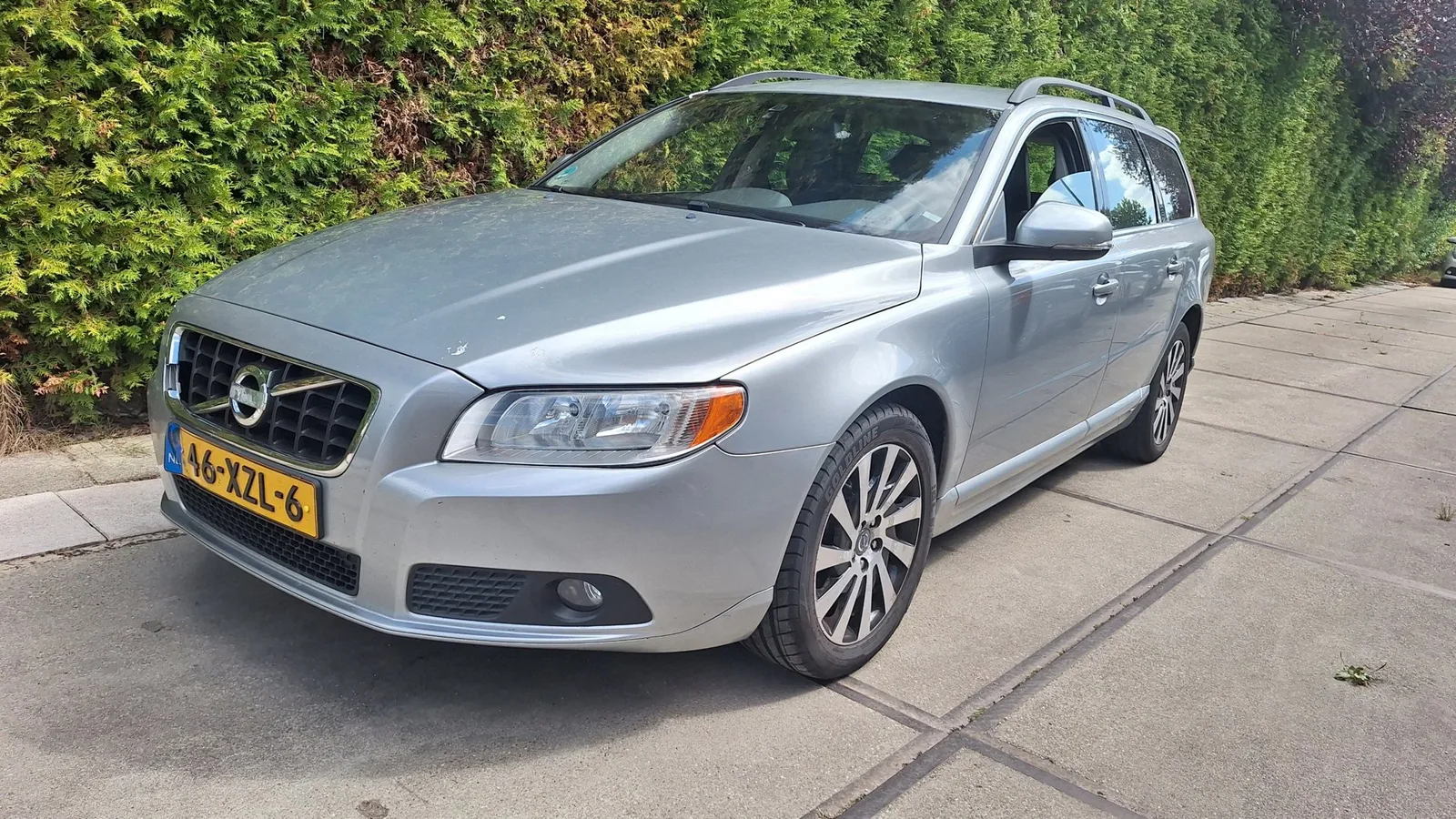 Volvo V70 (2012) — foto 1