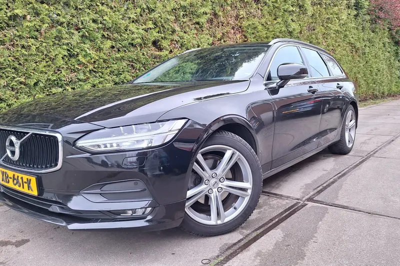 Volvo V90 (2017)