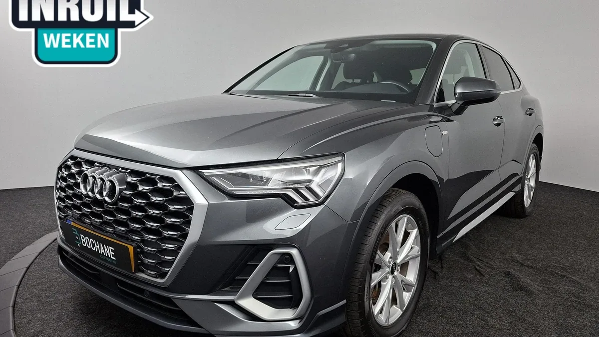 Audi Q3 (2021) — foto 1