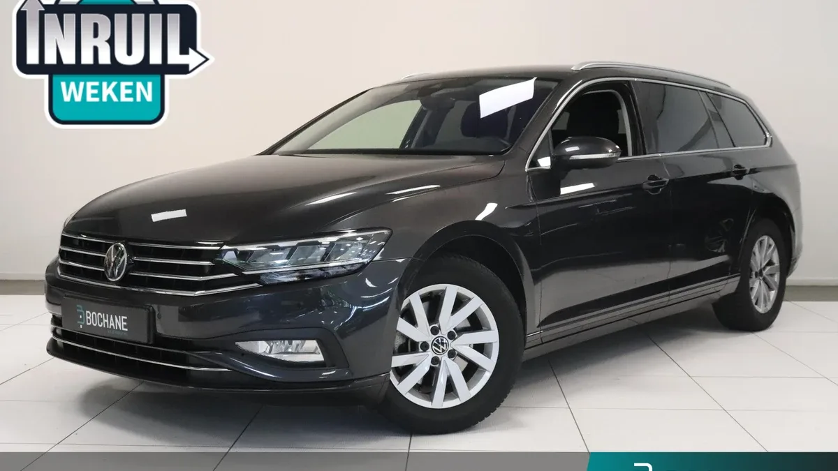 Volkswagen Passat (2023) — foto 1