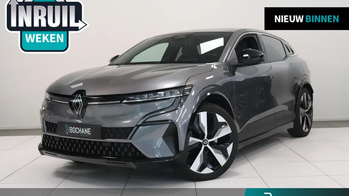 Renault Mégane E-Tech (2023) — foto 1