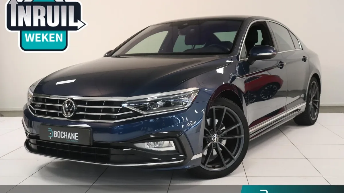 Volkswagen Passat (2022) — foto 1