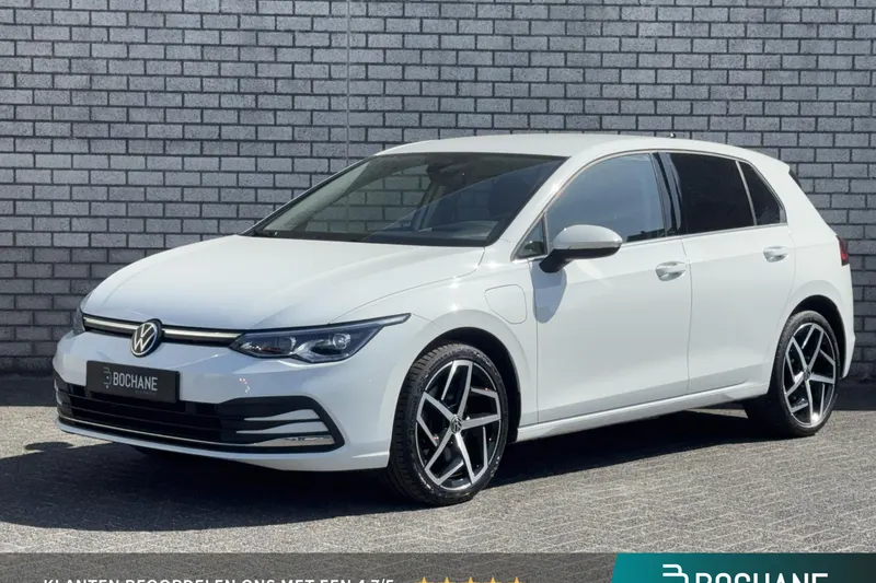 Volkswagen Golf (2022)