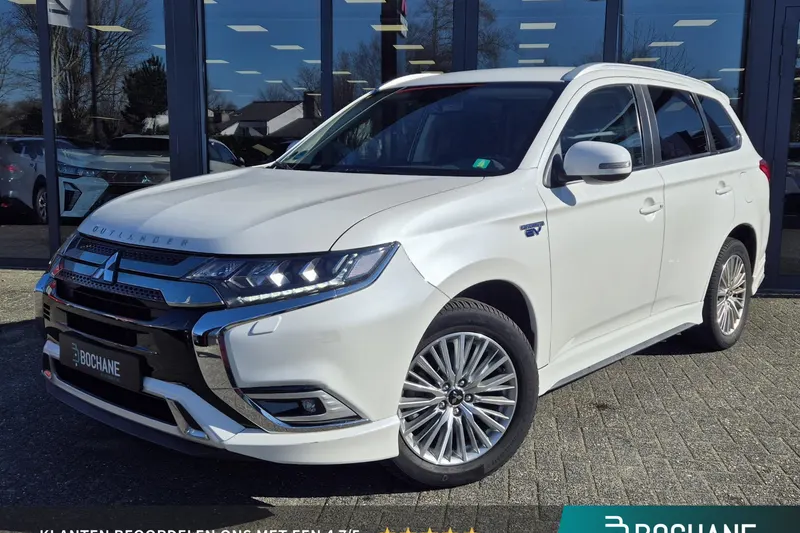 Mitsubishi Outlander (2020)